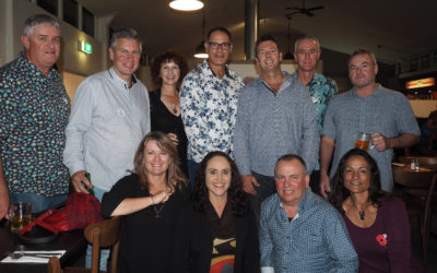 Students hold informal reunion