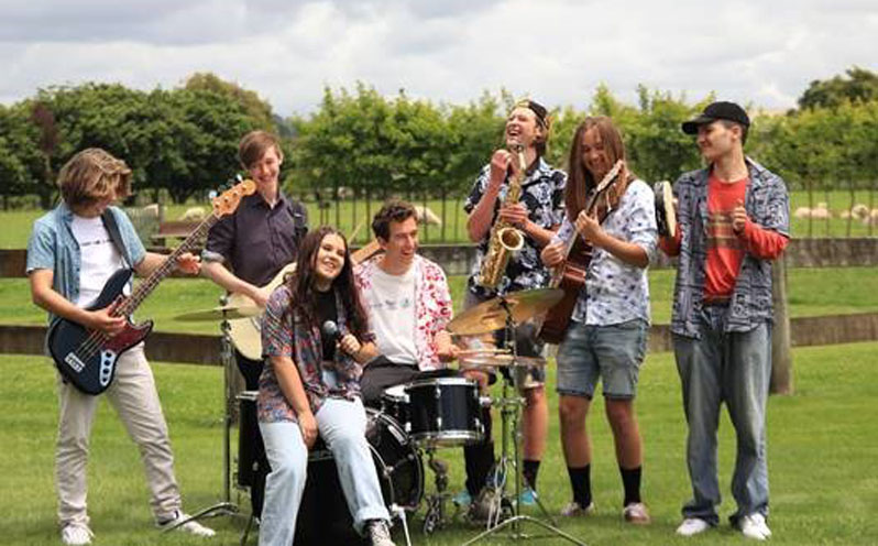 Live music Saturday 12th December